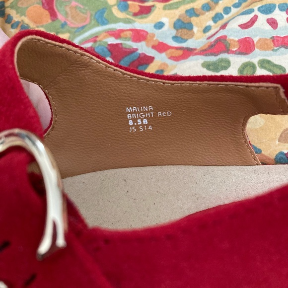 Earthies red suede sandal - gorgeous! Size 8.5 - Picture 3 of 3